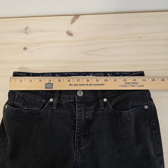 Levi's Women's 525 Perfect Waist Straight Leg Black Jeans 28 x 28 Black Tab - Picture 10 of 16